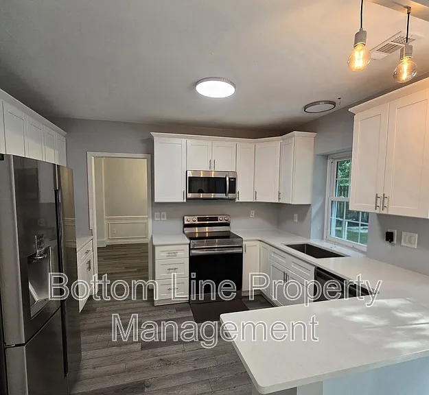 4134 Beauvista Dr — Photo 13