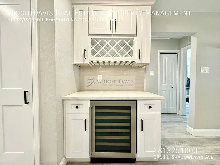 1918 E Shadowlawn Ave — Photo 9