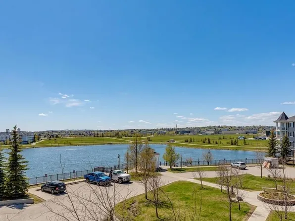 5 SW Country Village Park NE #1309, Calgary, AB T3K 0G1