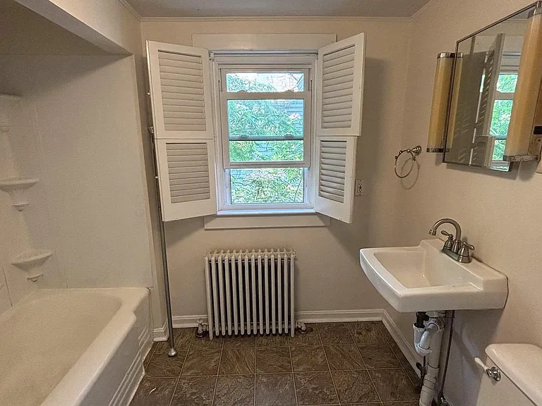 1503 W Washington St — Photo 15