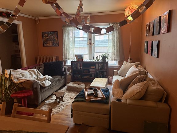 5th image of 316 E 2nd St #11538533