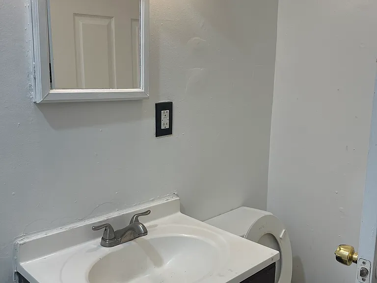 1460 Westside Dr — Photo 11