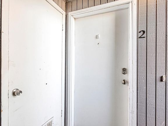 2546 S Lake Park Cir Unit 2, West Valley-4_05272021