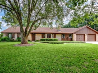 9221 Lee Ln, Manvel, TX 77578
