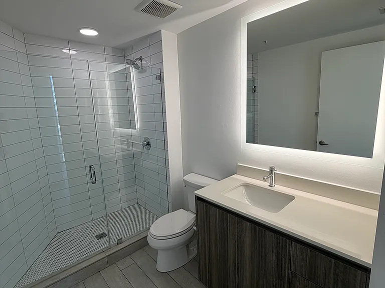 40 NE 28th St #B2 — Photo 13