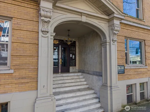 7 Harrison Street #20, Seattle, WA 98109