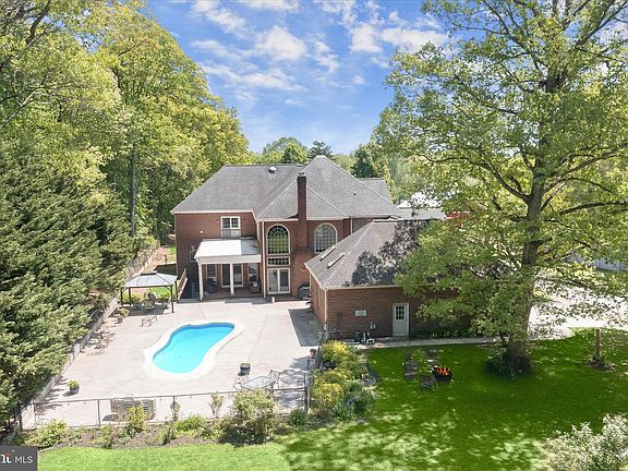 4th image of 5530 Jim Pickett Rd