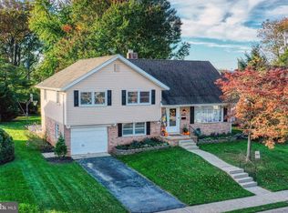 1402 Dogwood Dr, Reading, PA 19609