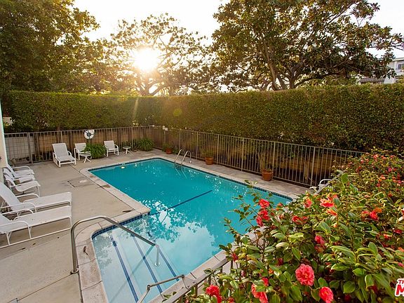 3rd image of 516 San Vicente Blvd Unit 107