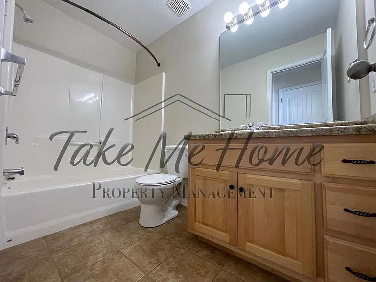 644 N Cox Ave — Photo 11