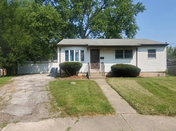 2115 223rd Pl, Chicago Heights, IL 60411