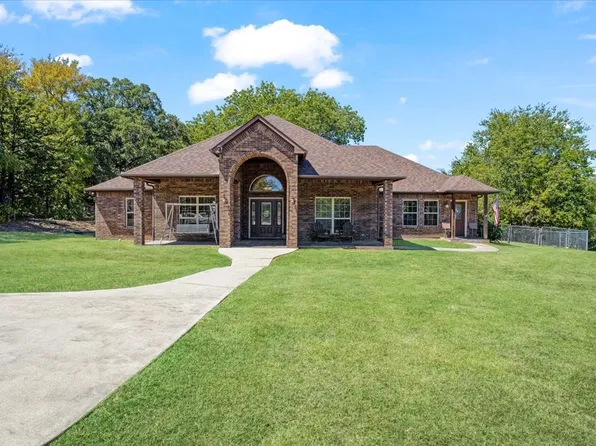 1557 Pearce Dr, Pottsboro, TX 75076