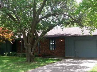 32 Regal Cres, Newton, KS 67117