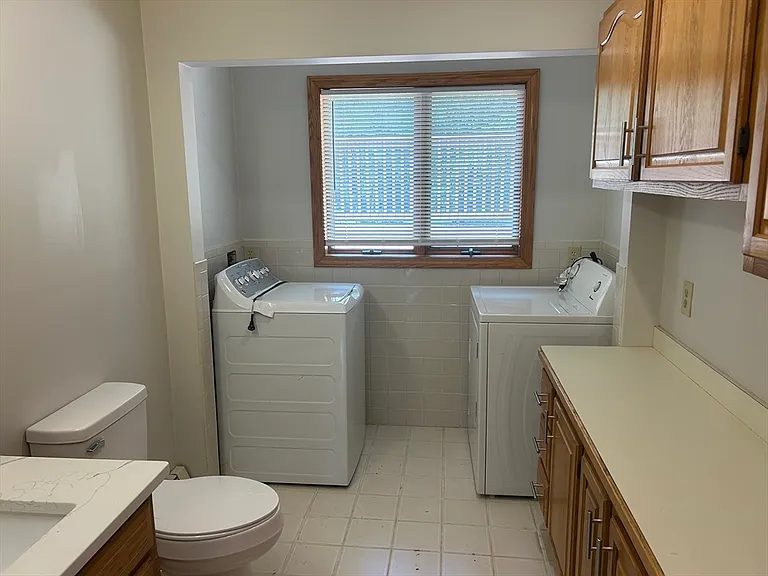 20 Breeze Dr — Photo 23