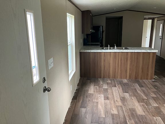 3rd image of 2845 Columbus Ave #5F
