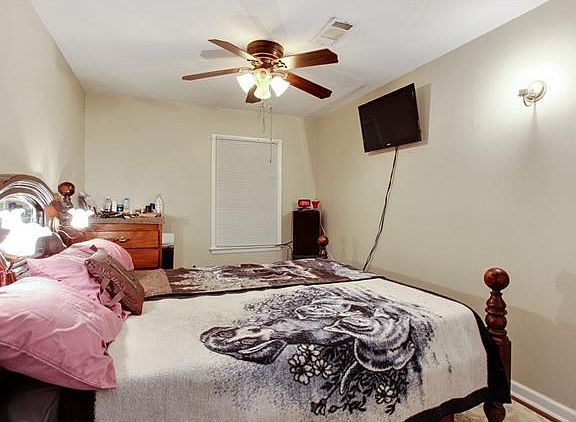 5th image of 537 Oak Allee Dr