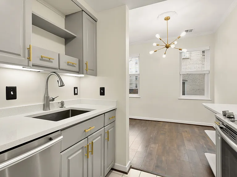2114 N St NW #15 — Photo 20