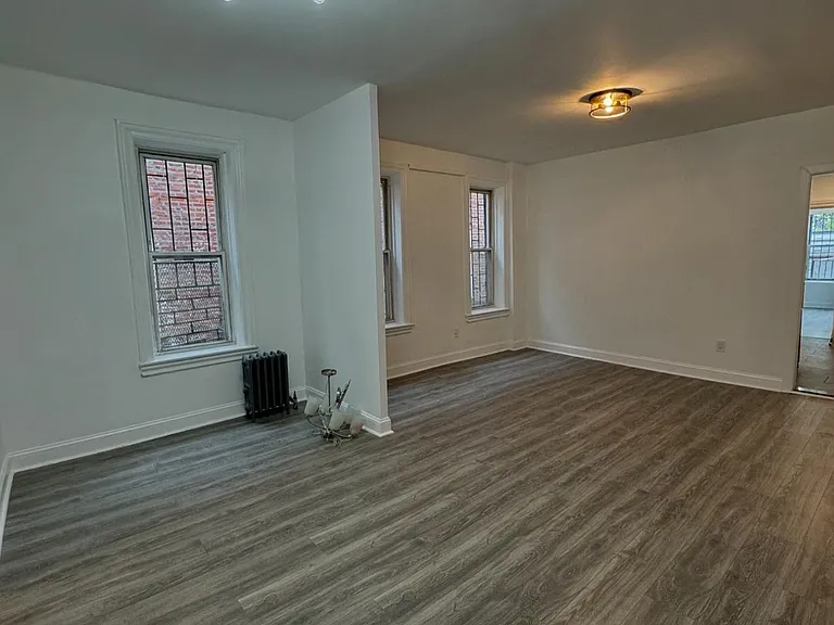 742 Sheffield Ave #1 — Photo 6