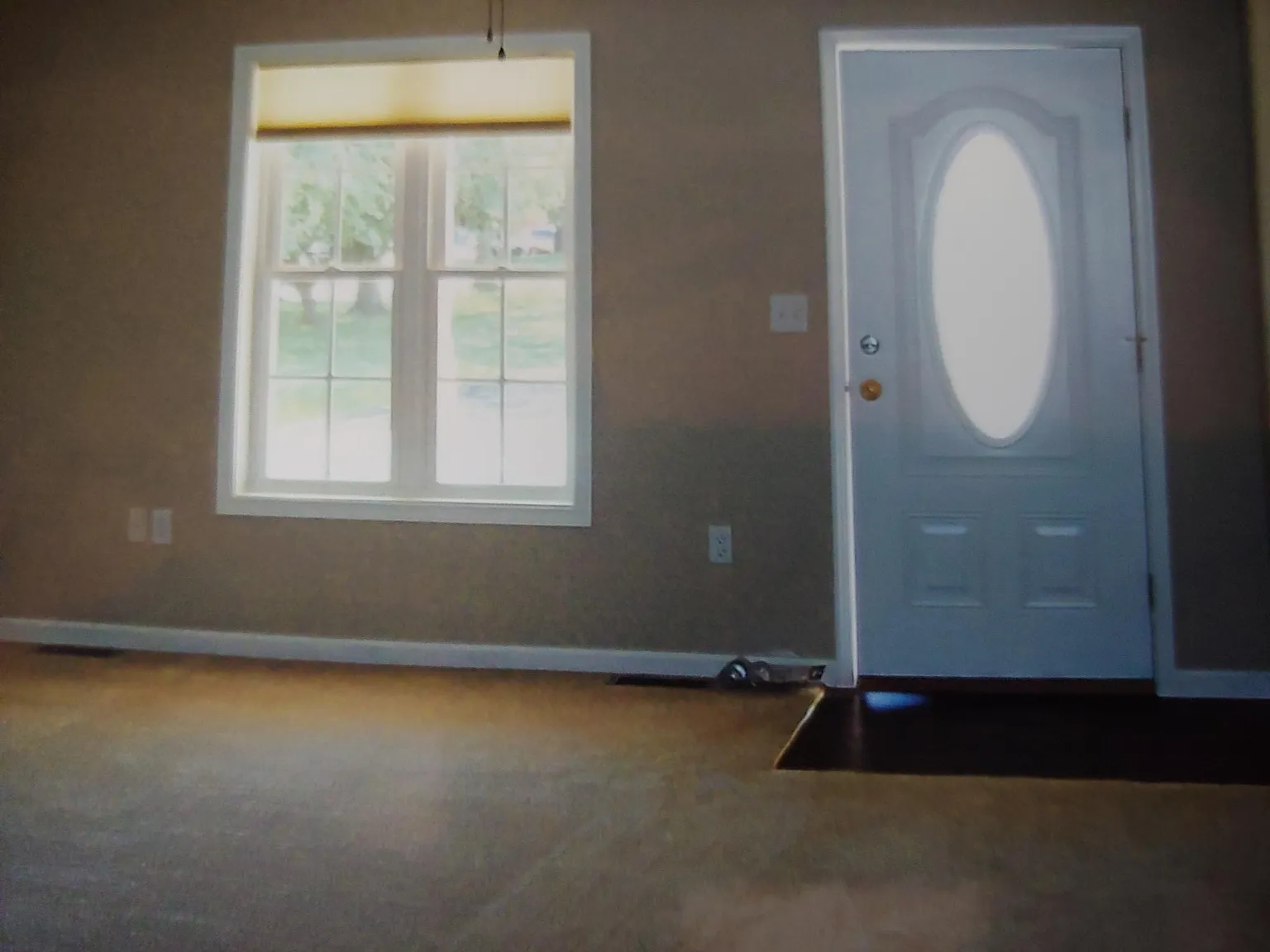 3 bed, 1345 sqft, $2,150 — Photo 2