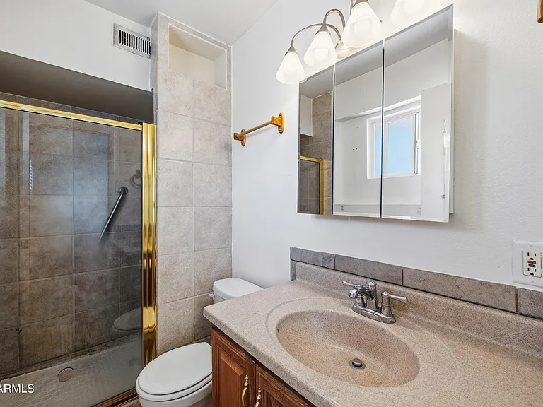 12422 N Cherry Hills Dr E — Photo 13