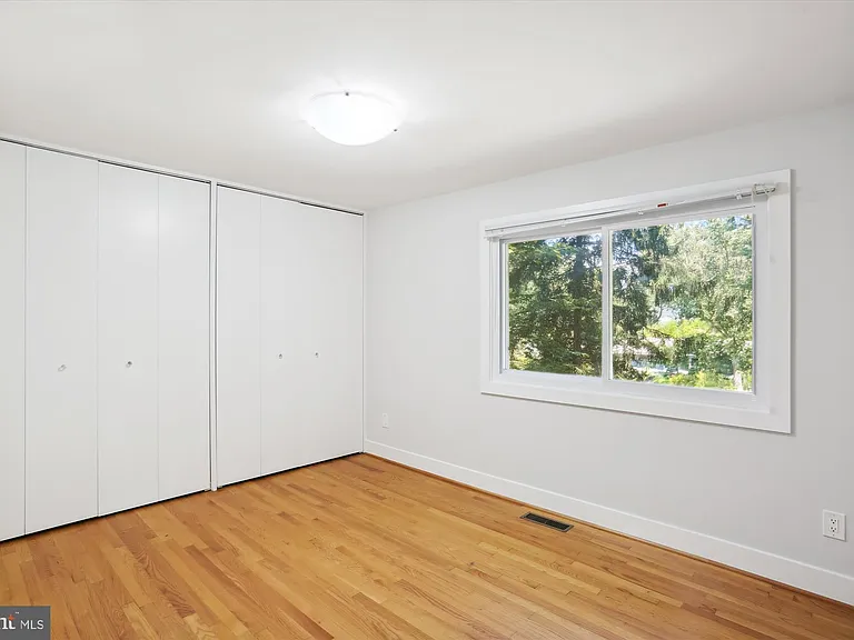 8206 Stone Trail Dr — Photo 29
