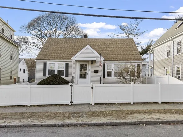17 Orchard St, Lynn, MA 01905