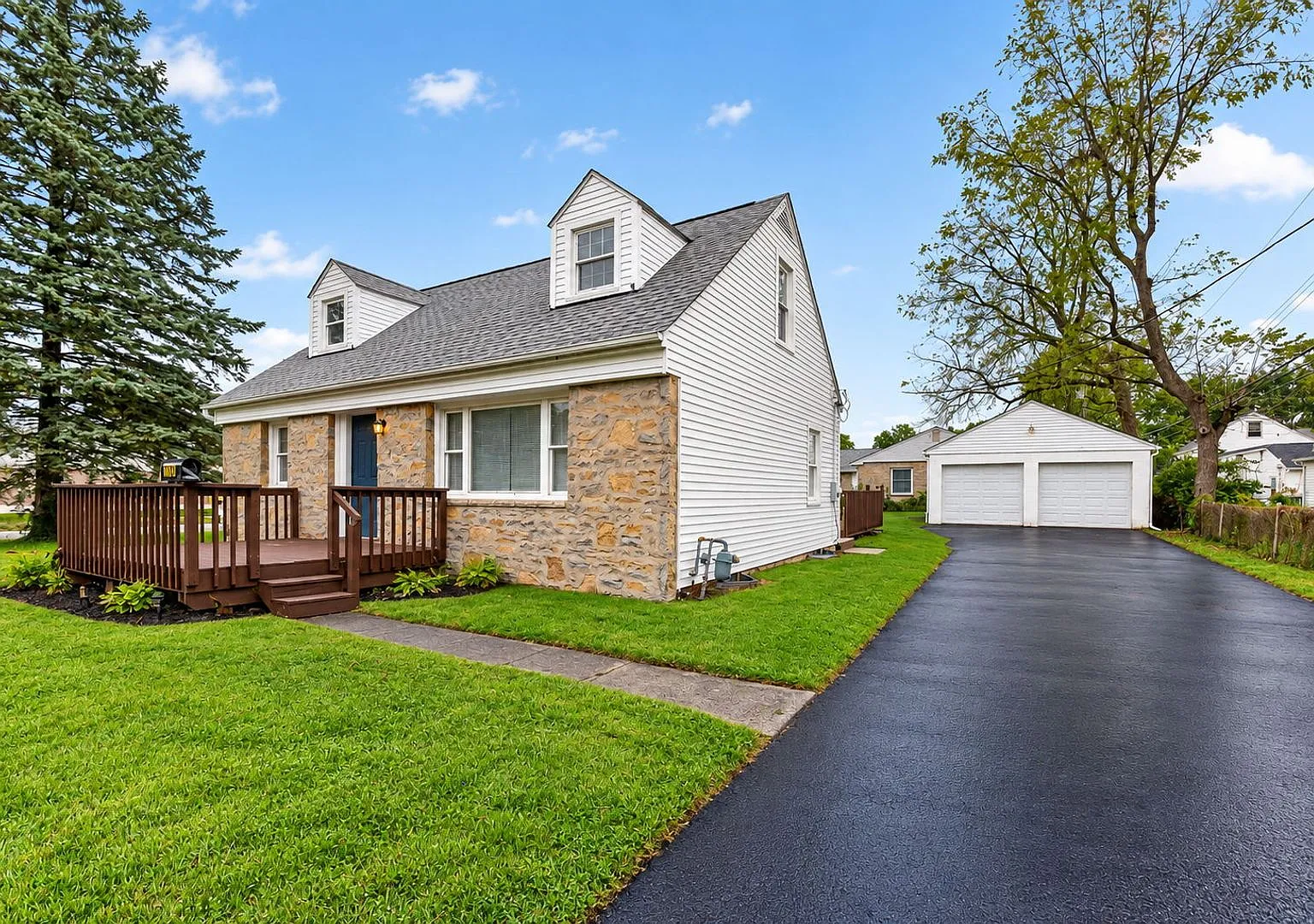 Updated 4 Bedroom, 1.5 Bath Home for Rent — Photo 1