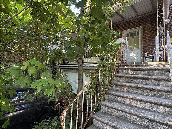 2nd image of 1238 Bradford Avenue