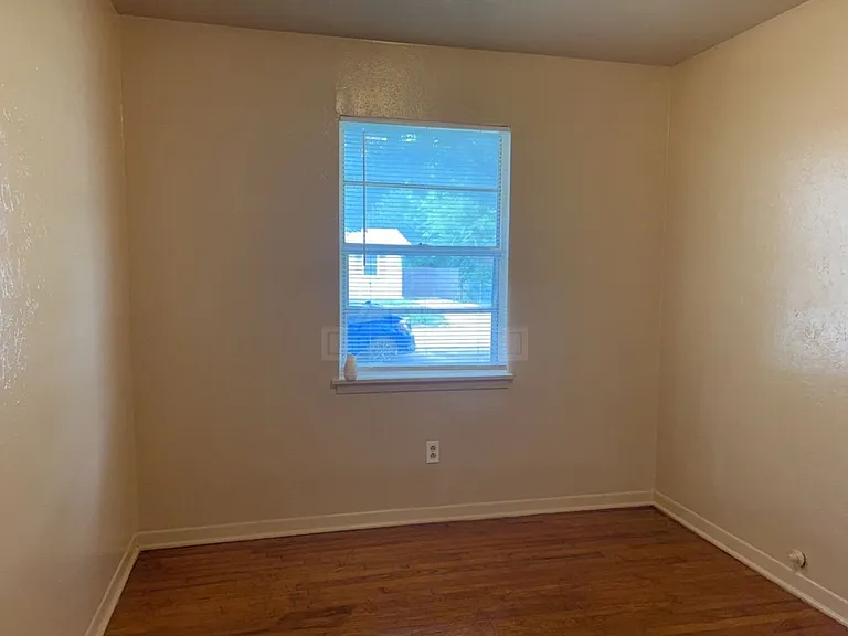 110 Bybee Ct — Photo 12