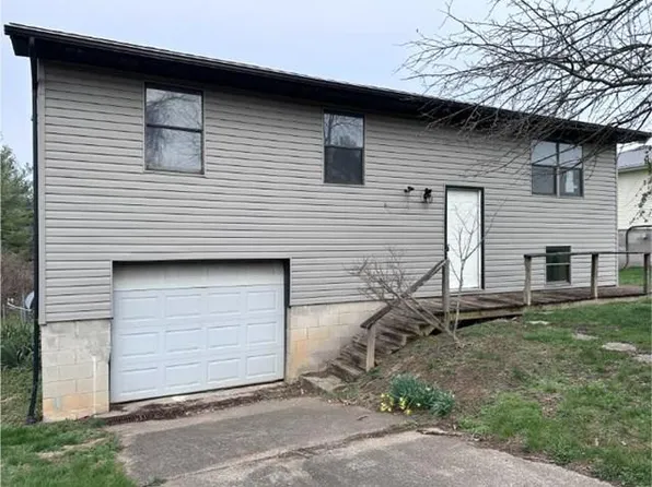 1358 Neighborhood Rd, Gallipolis, OH 45631