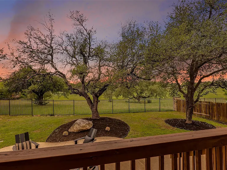 10400 Roy Butler Dr — Photo 2