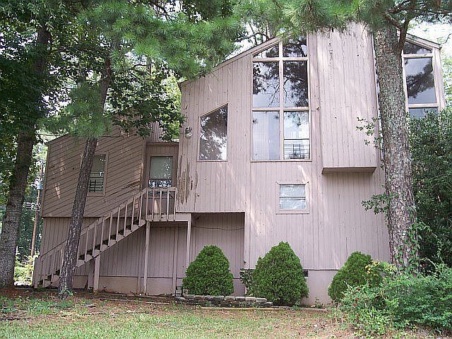 1st image of 3921 Kensington Dr