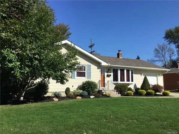 31 Byrd Dr, Hamburg, NY 14075