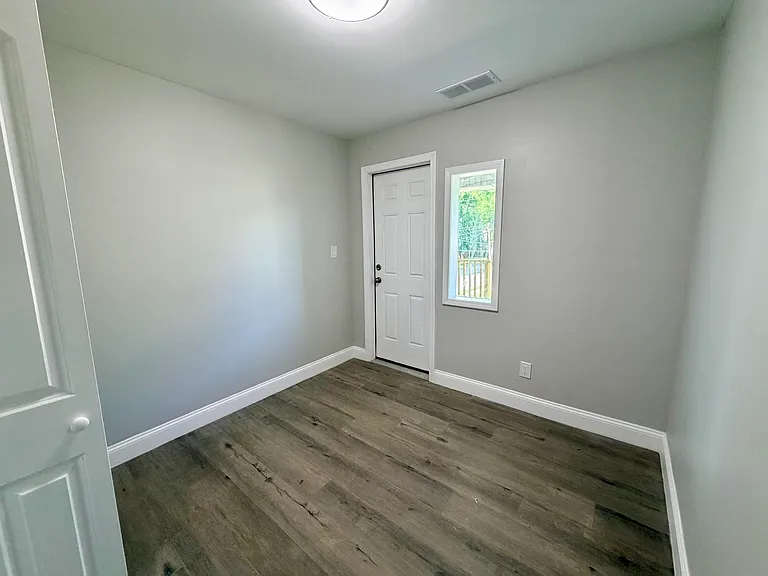 341 Grosvenor Ave #3 — Photo 12