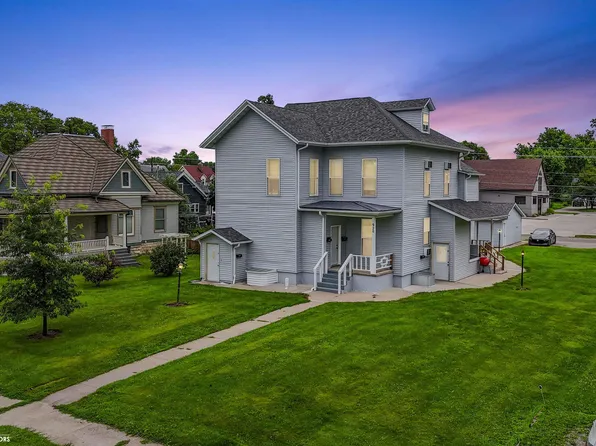 920 High St, Grinnell, IA 50112