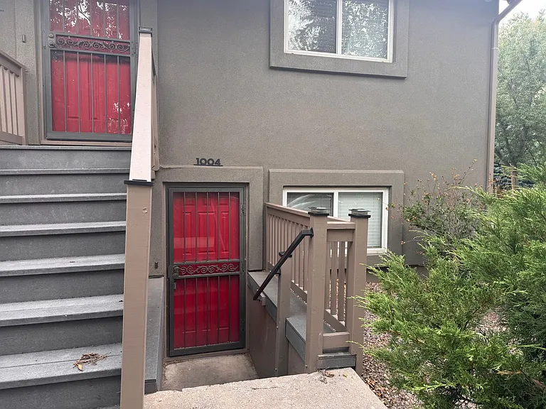 N Walnut Street 1002 — Photo 2