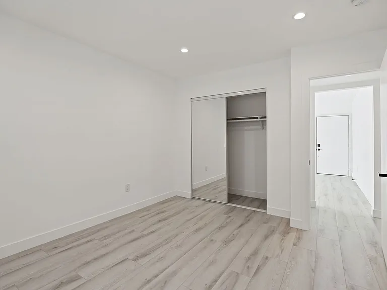 2034 S Garth Ave — Photo 24