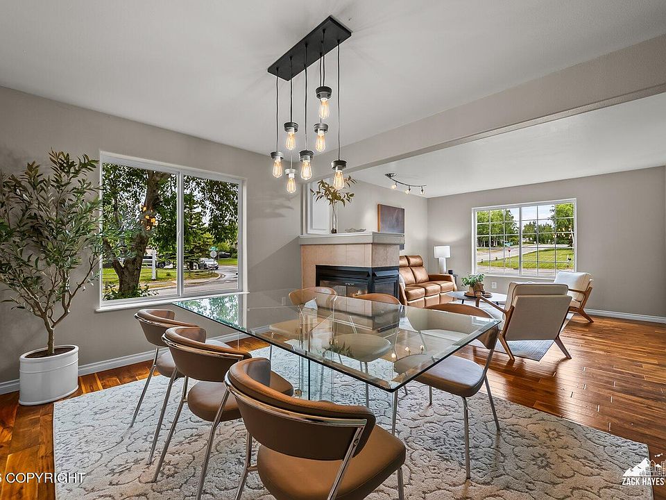 1st image of 636 Timberlane Cir