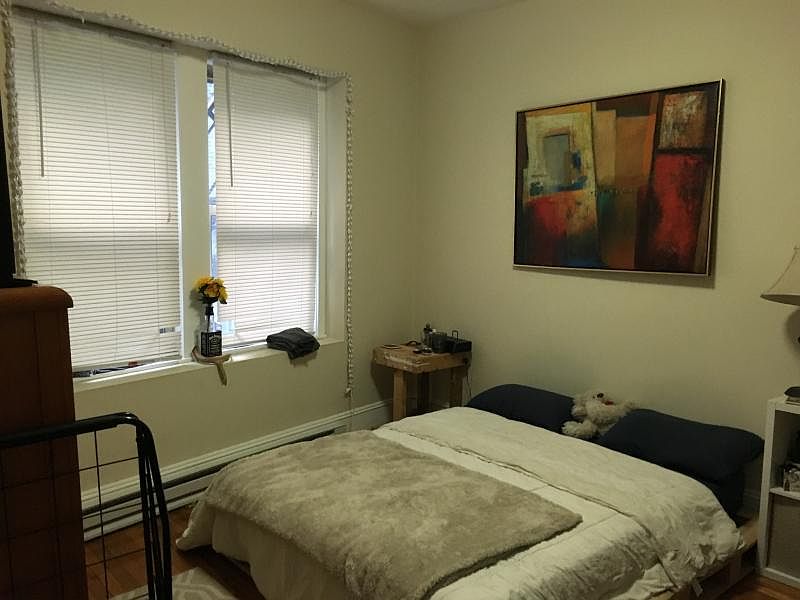 2nd image of 515 Park Dr #5D