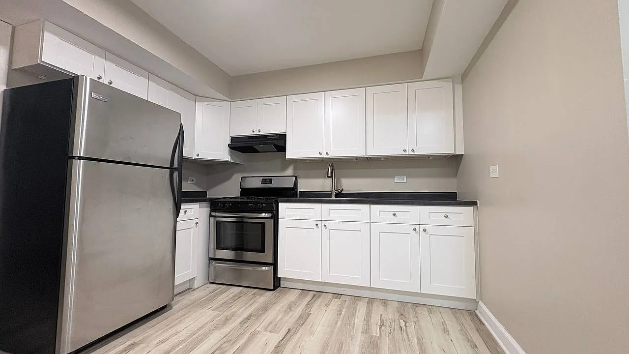 1 bed, 700 sqft, $1,445 — Photo 3