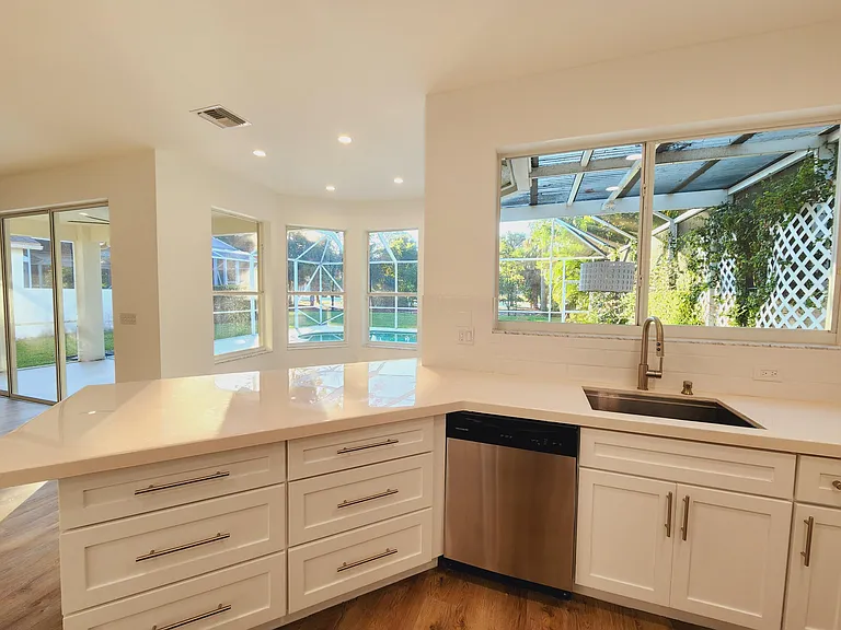 15188 Oak Chase Ct — Photo 3