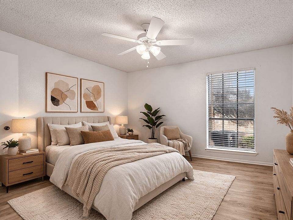 B1 Upgrade | 2 Bedroom | 914 Sq Ft
