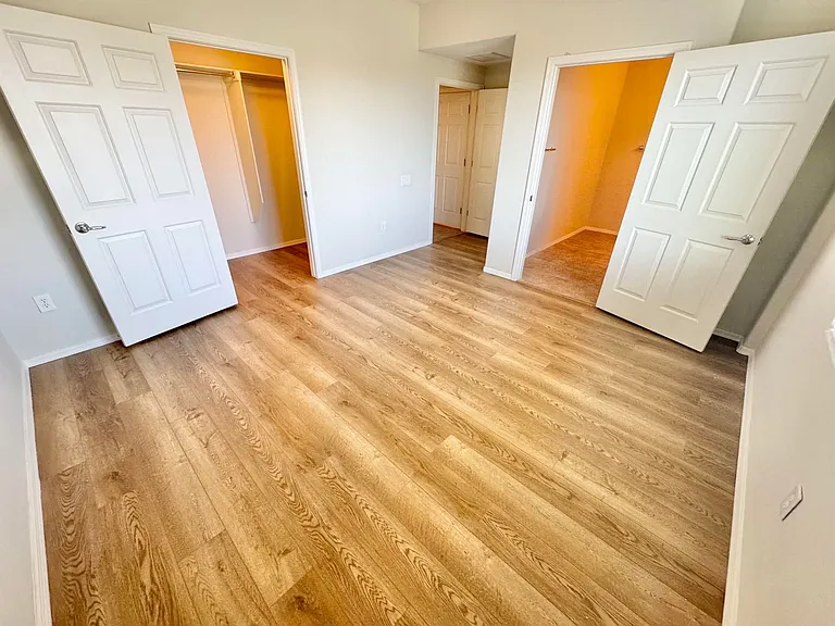 6868 Sky Pointe Dr #1036 — Photo 22