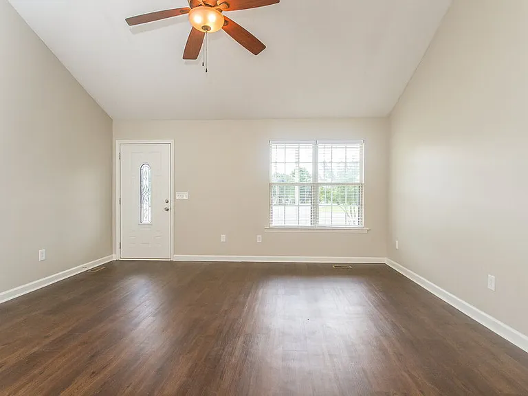 1103 Jerico Rd — Photo 2