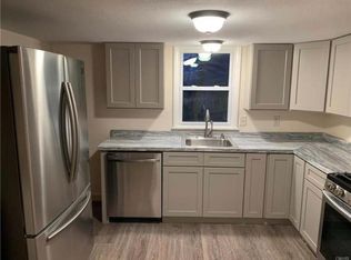 82 Lyndon Rd, Fayetteville, NY 13066