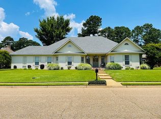 206 Northwind Dr, Brandon, MS 39047