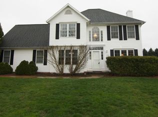 7762 Garden Rdg, Freeland, MI
