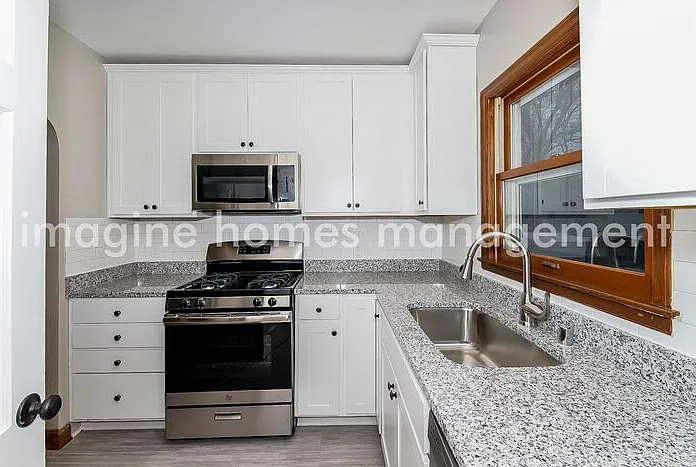 5925 Chicago Ave — Photo 7