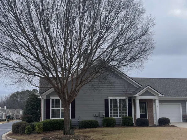 953 Camry Cir, Dallas, GA 30157