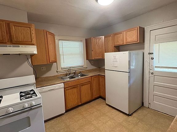 4th image of 5424 Charlotte St